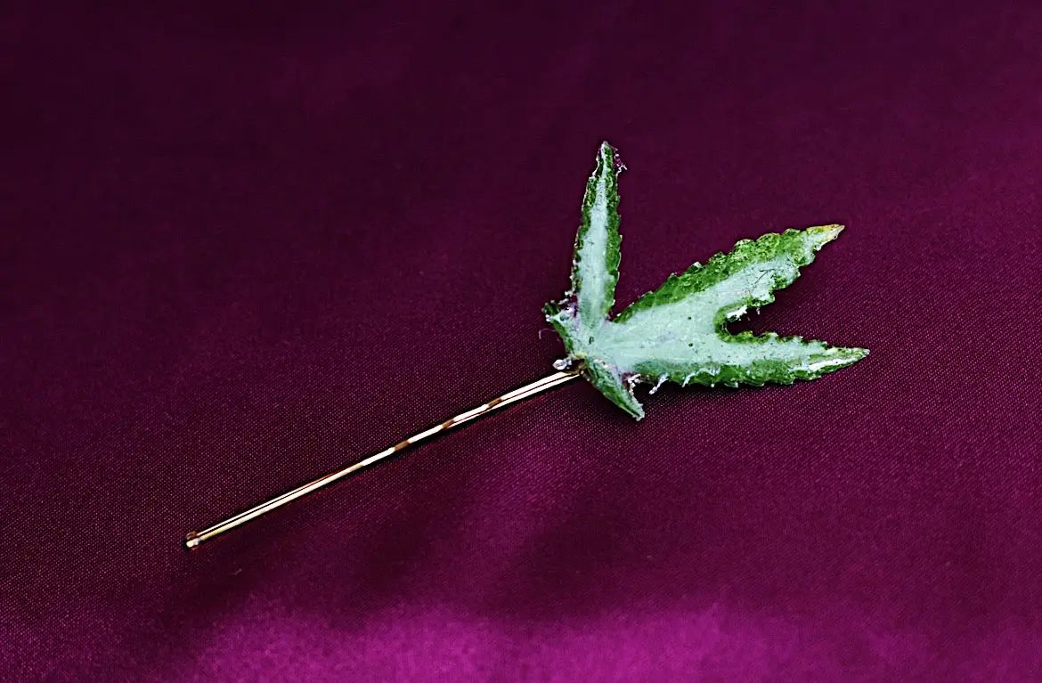 Pasador De Hoja - The Hemp Leaf Bobby Pin Ranchera Familia